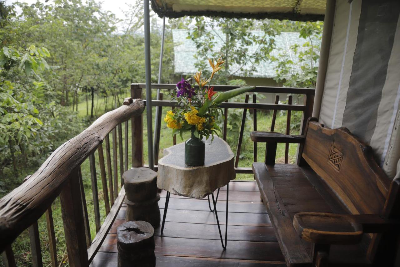 Lak Tented Camp Resort Lien Son