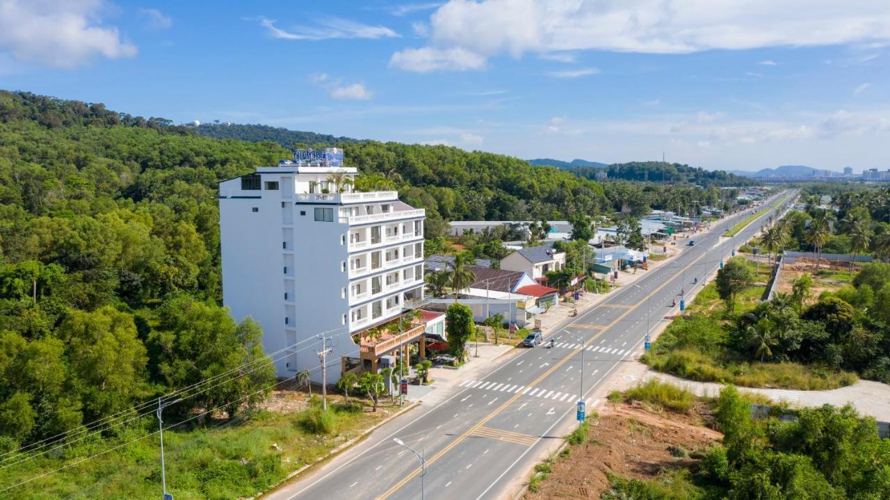 Um-pq Hotel *