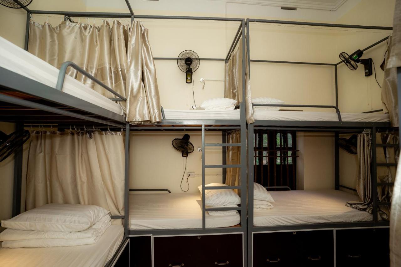 Trang An Freedom Hood Hostel