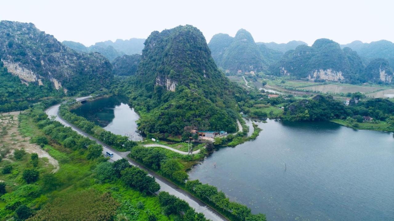 Trang An Freedom Hood Ninh Binh