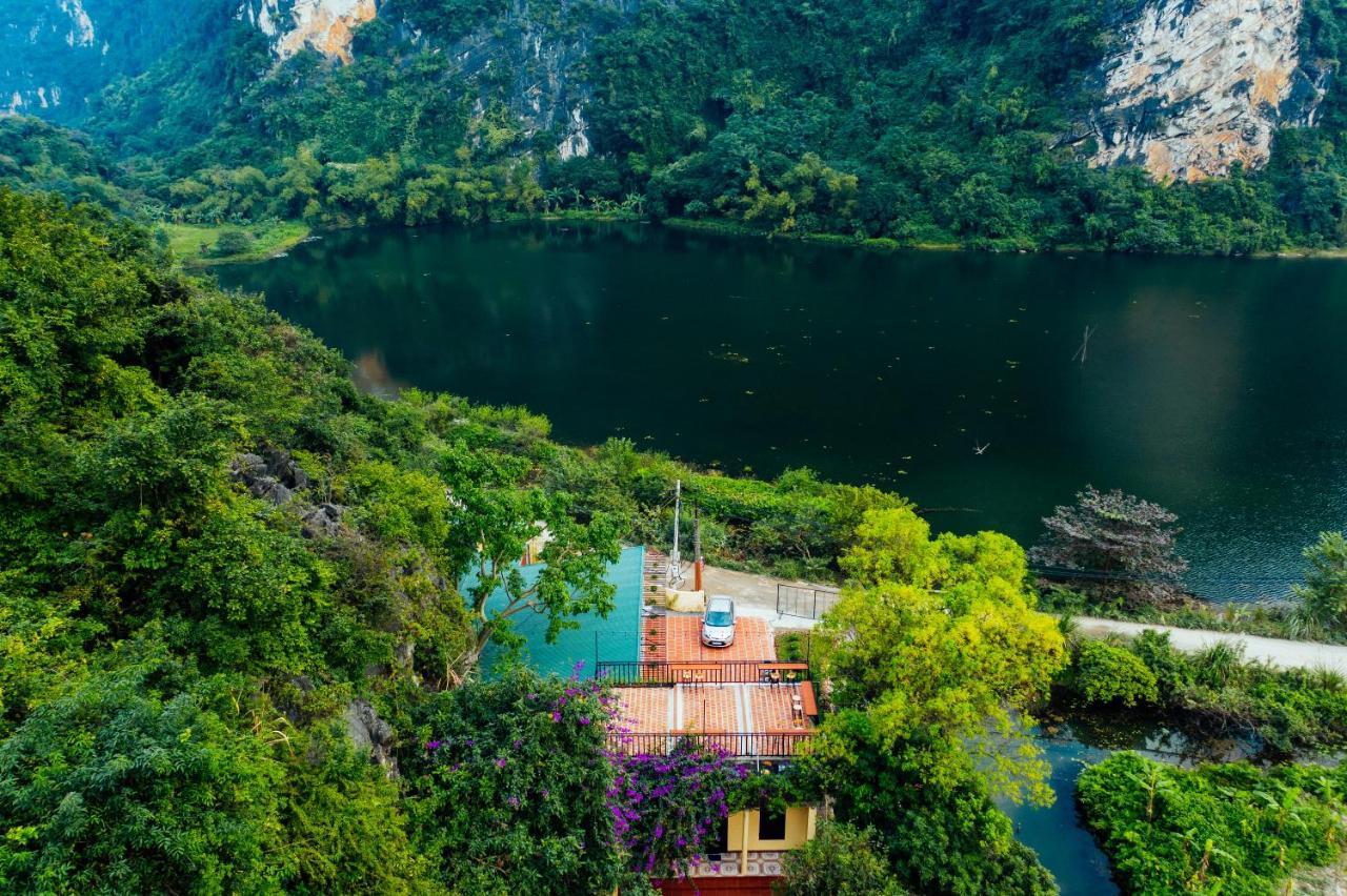 Trang An Freedom Hood Ninh Binh