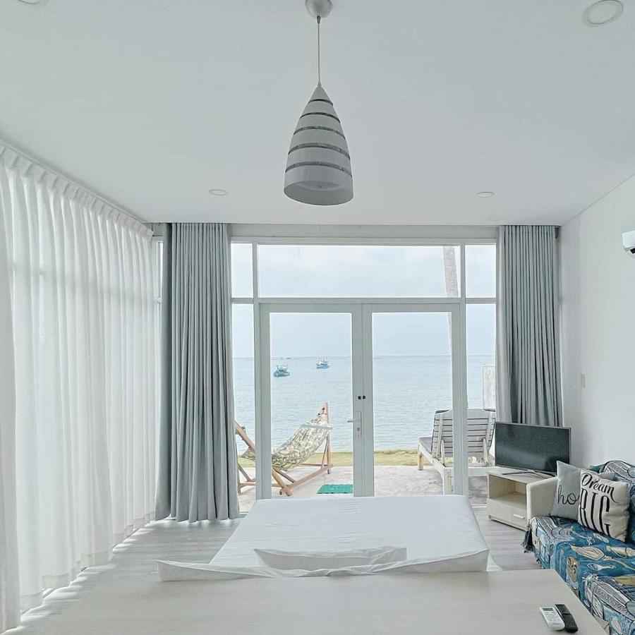 Ts House *