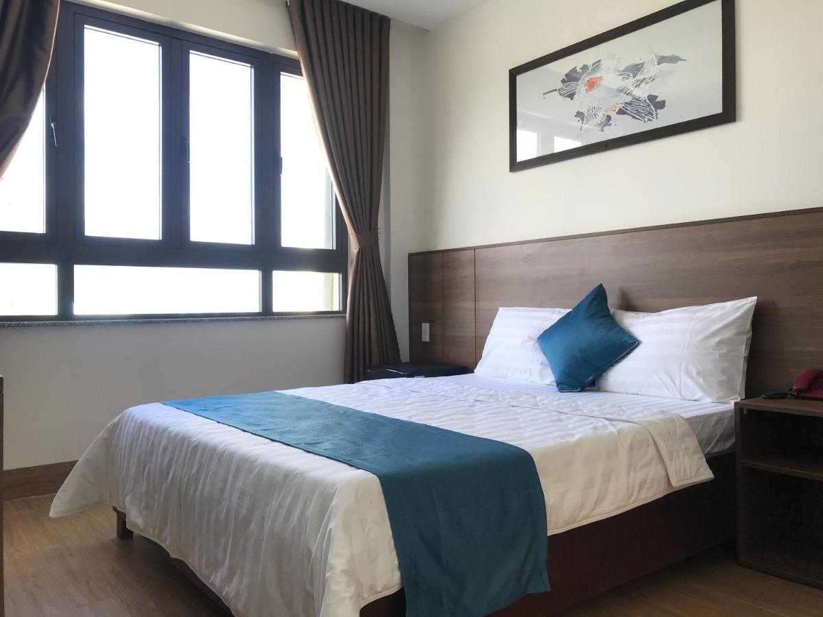 Khách sạn Hoàng Hưng *