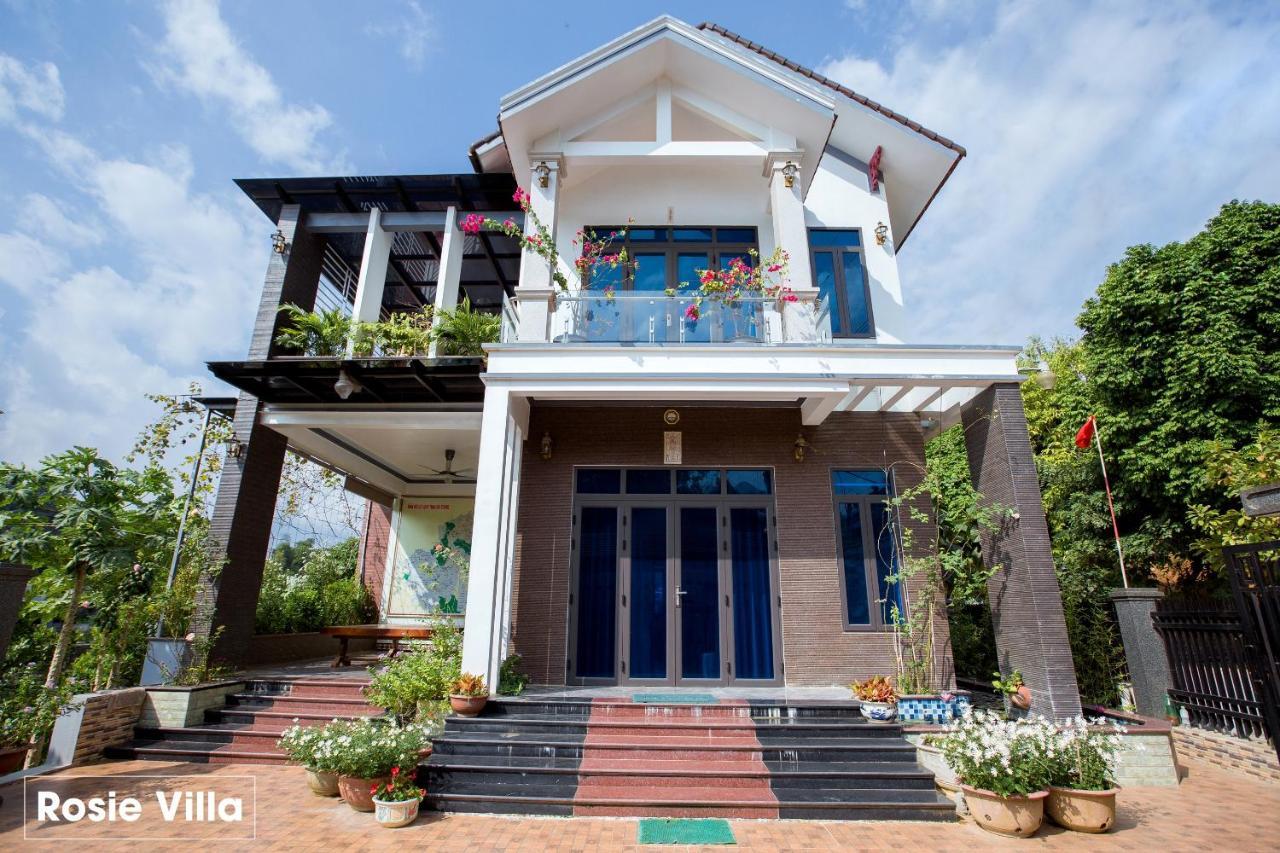 Rosie - Motobikerental & Tour Guest house Ha Giang
