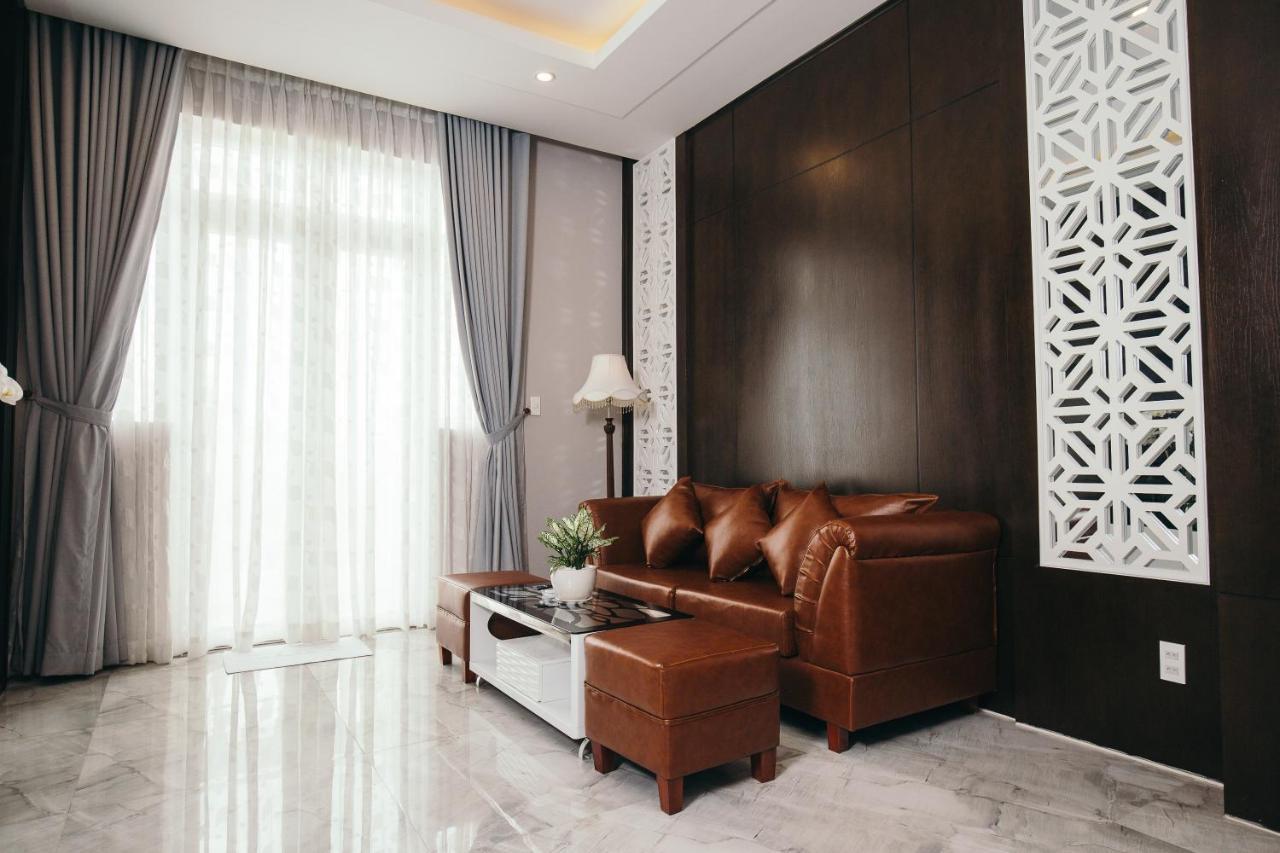 Blue Star Hotel *