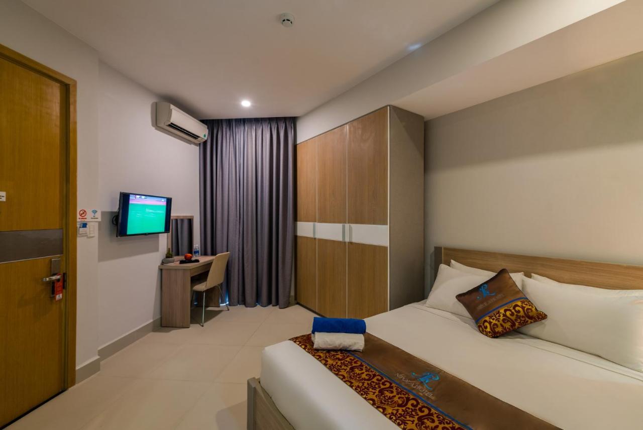 Nipola - Chọ Dem Phú Quóc Hotel