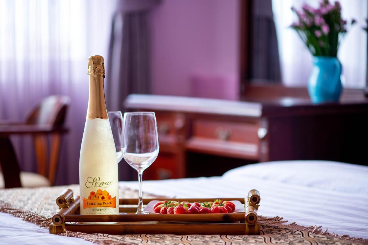 Khách sạn Le Petit Paris 3*