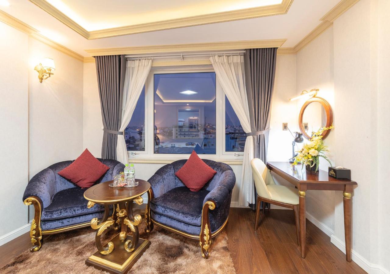 Queen T Và T Khách sạn Đà Lạt