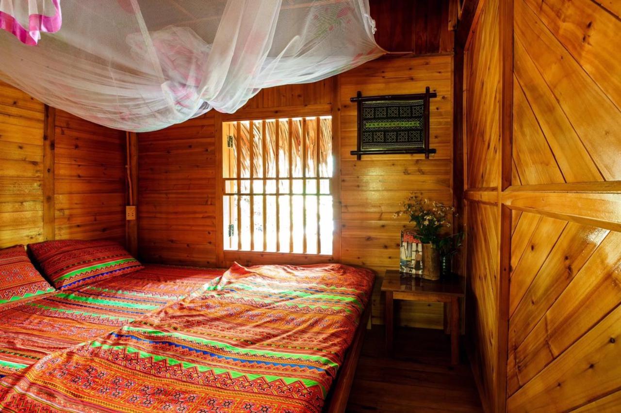 Ta Family Homestay