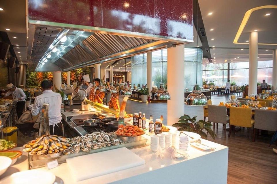 Bom Homes - Flamigo Dai Lai Resort- Full Service Apartment *