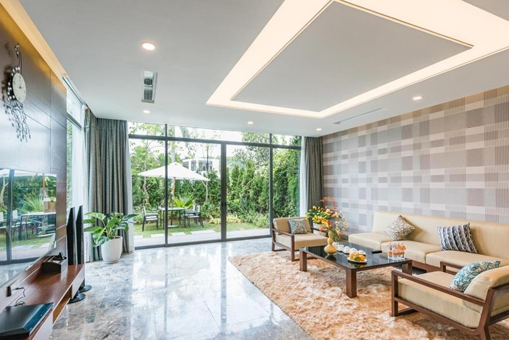 Bom Homes - Flamigo Dai Lai Resort- Full Service Apartment