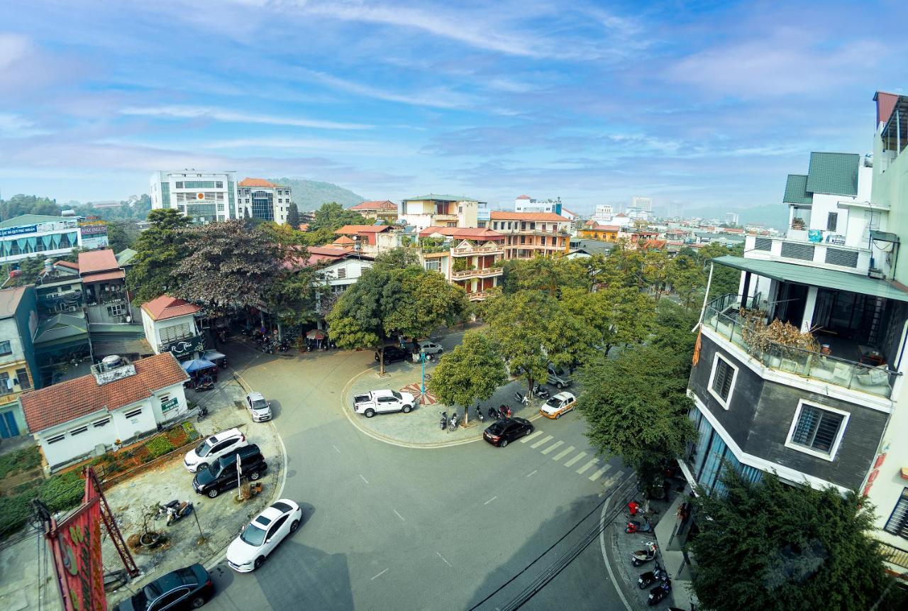 Khach San Hoang Yen Hotel 2*