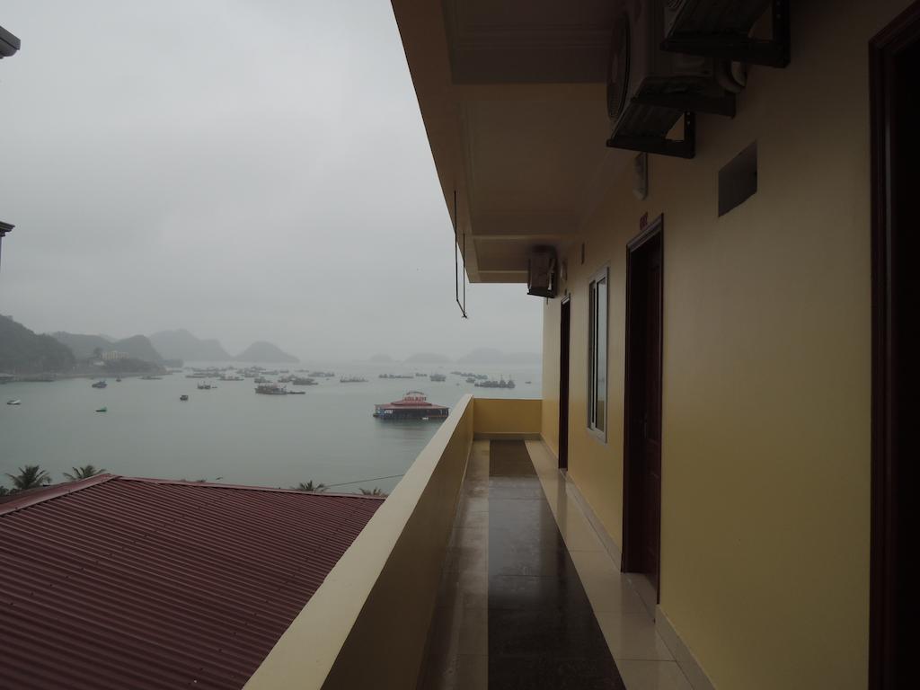 Manh Vuong Catba Hotel