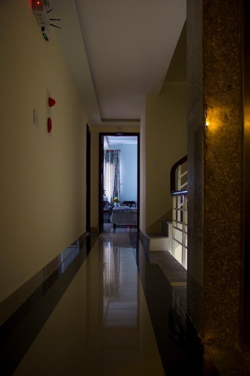 New Day Hotel *
