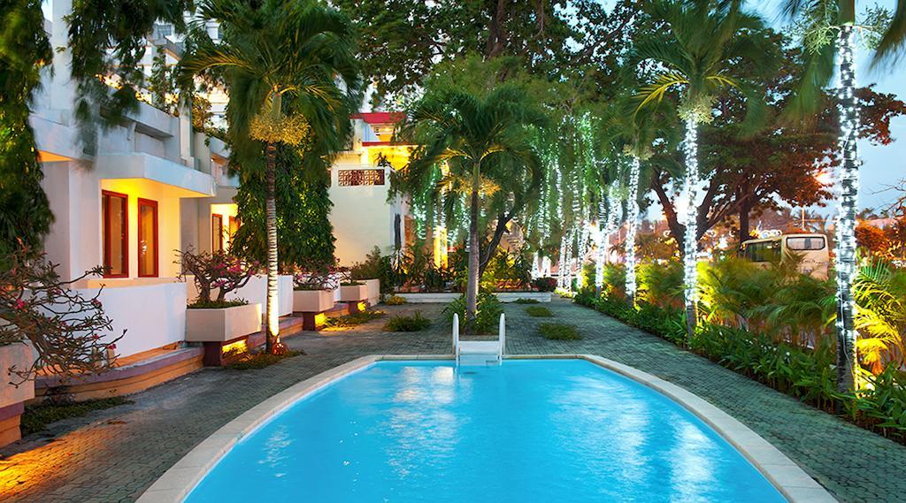 Hotel Tropicana 3*