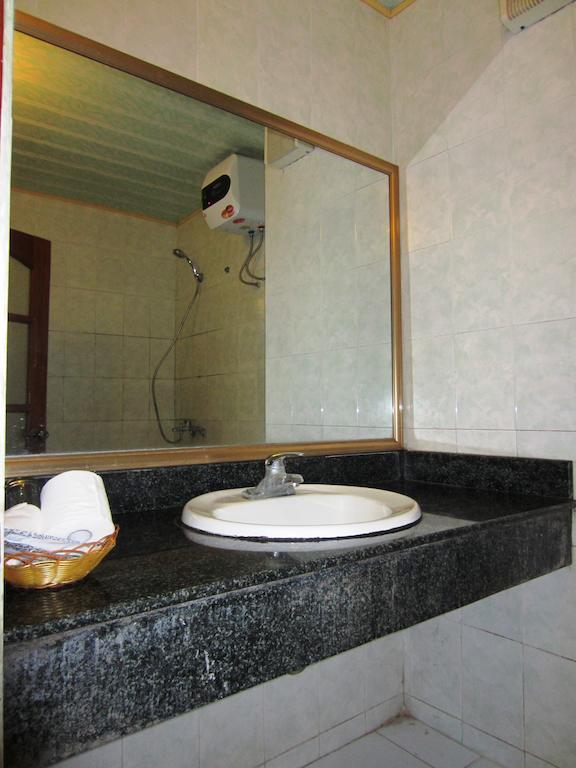 Hotel Green Bay Hạ Long