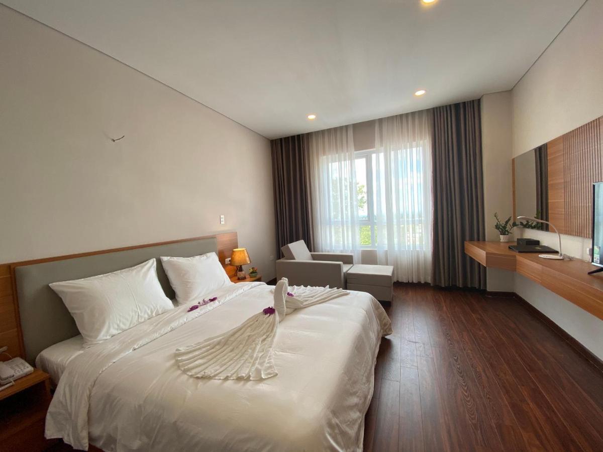 Elephants Hotel 4*