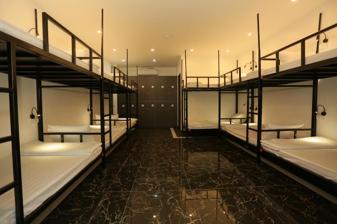 Premier Hotel 3*