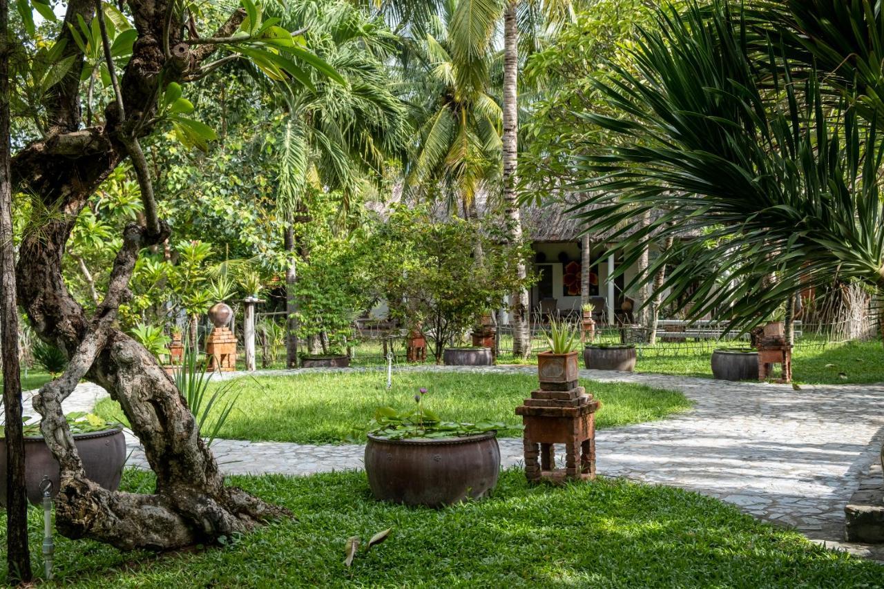 Some Days Of Silence And Resort