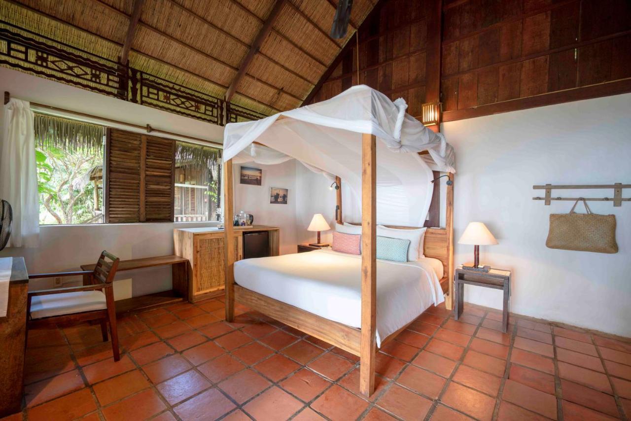 Mango Bay 3*
