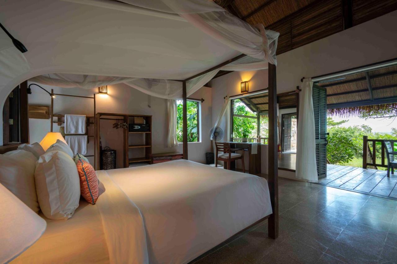 Mango Bay 3*
