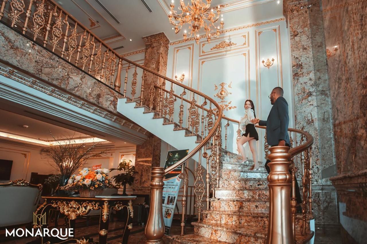 Monarque Hotel 4*