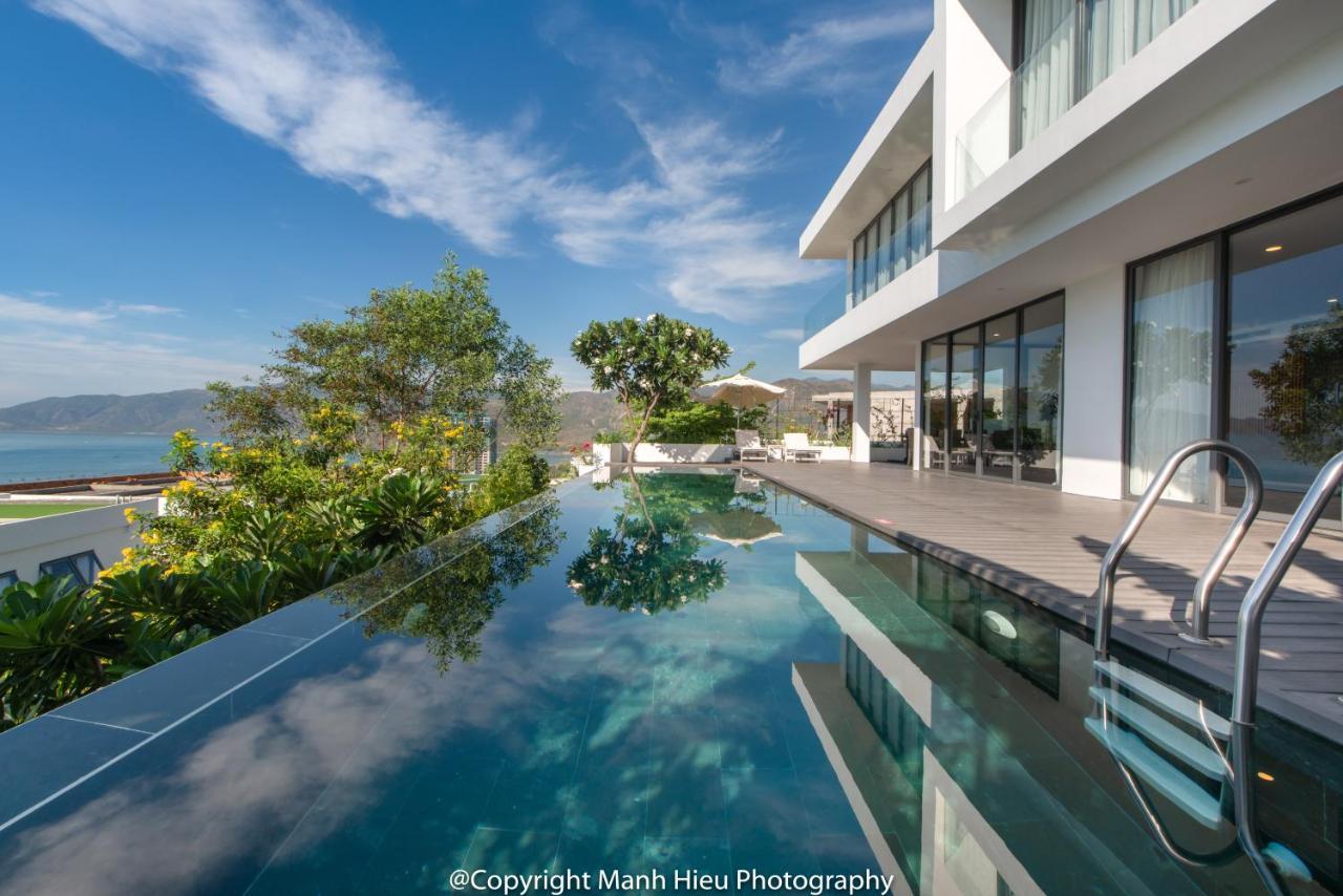 Villa Casa Blanca Villas *