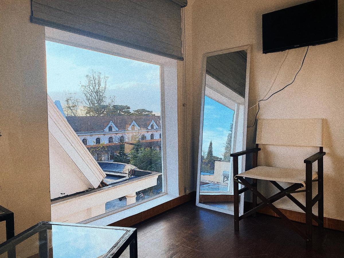 Bed & Breakfast The Balcony 2*