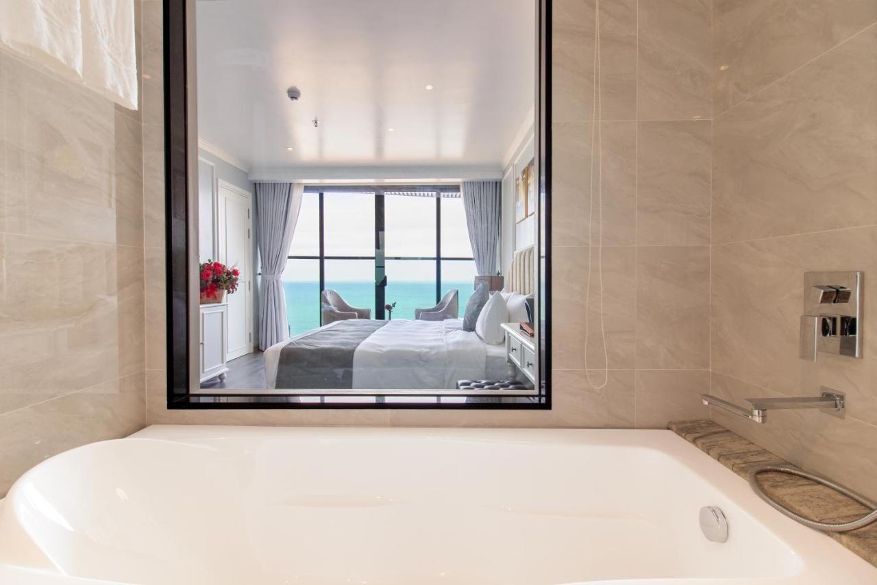 La Vague Hotel 4*