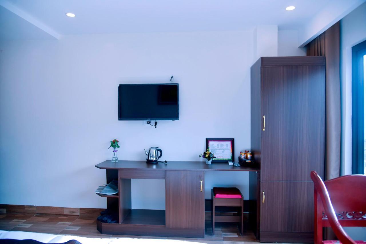 Hung Vuong Hotel 3*