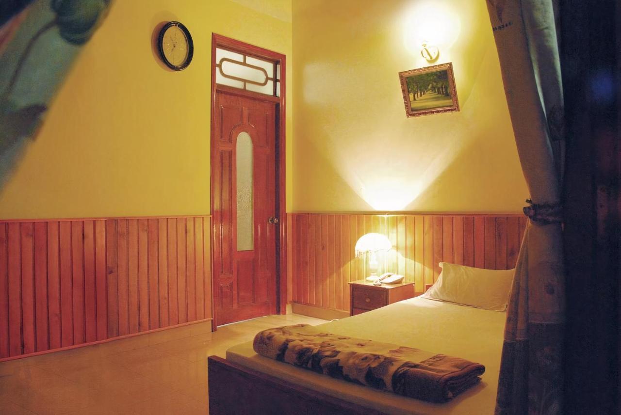Hotel Huong 2*