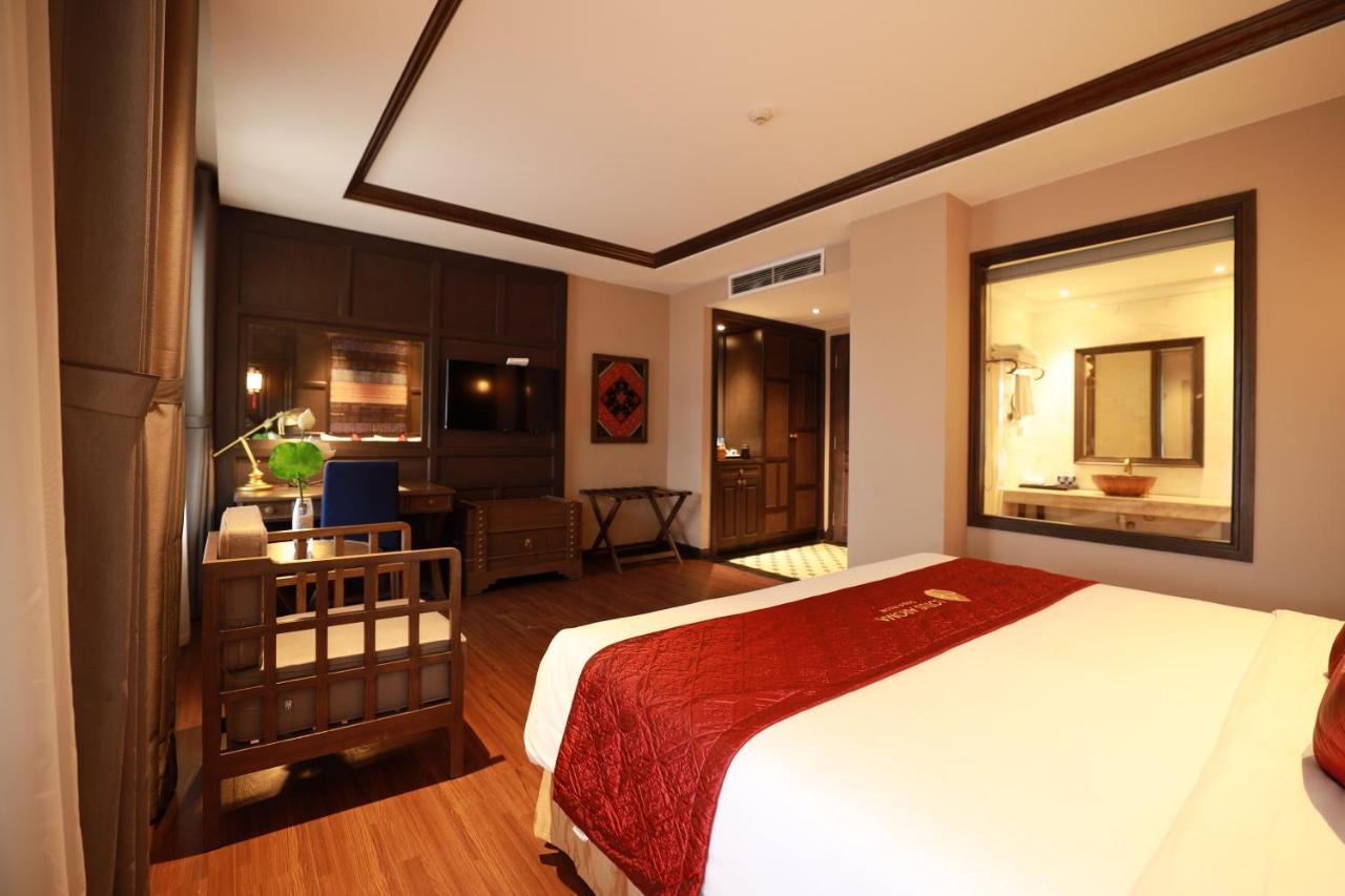 Lotus Aroma Hotel