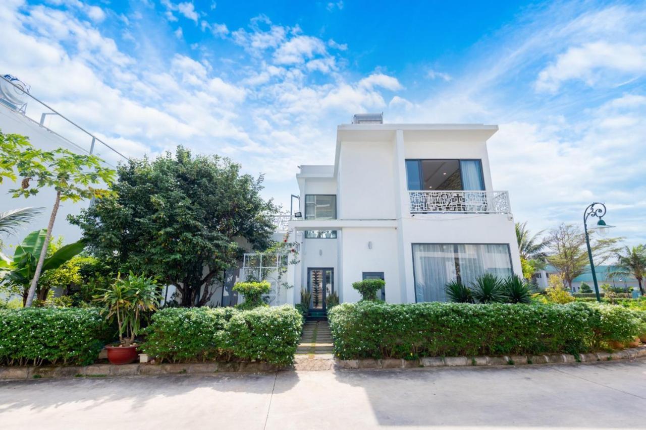 Villa Aria Resort, The Sea By 10m,bien Va Ho Boi Rieng *