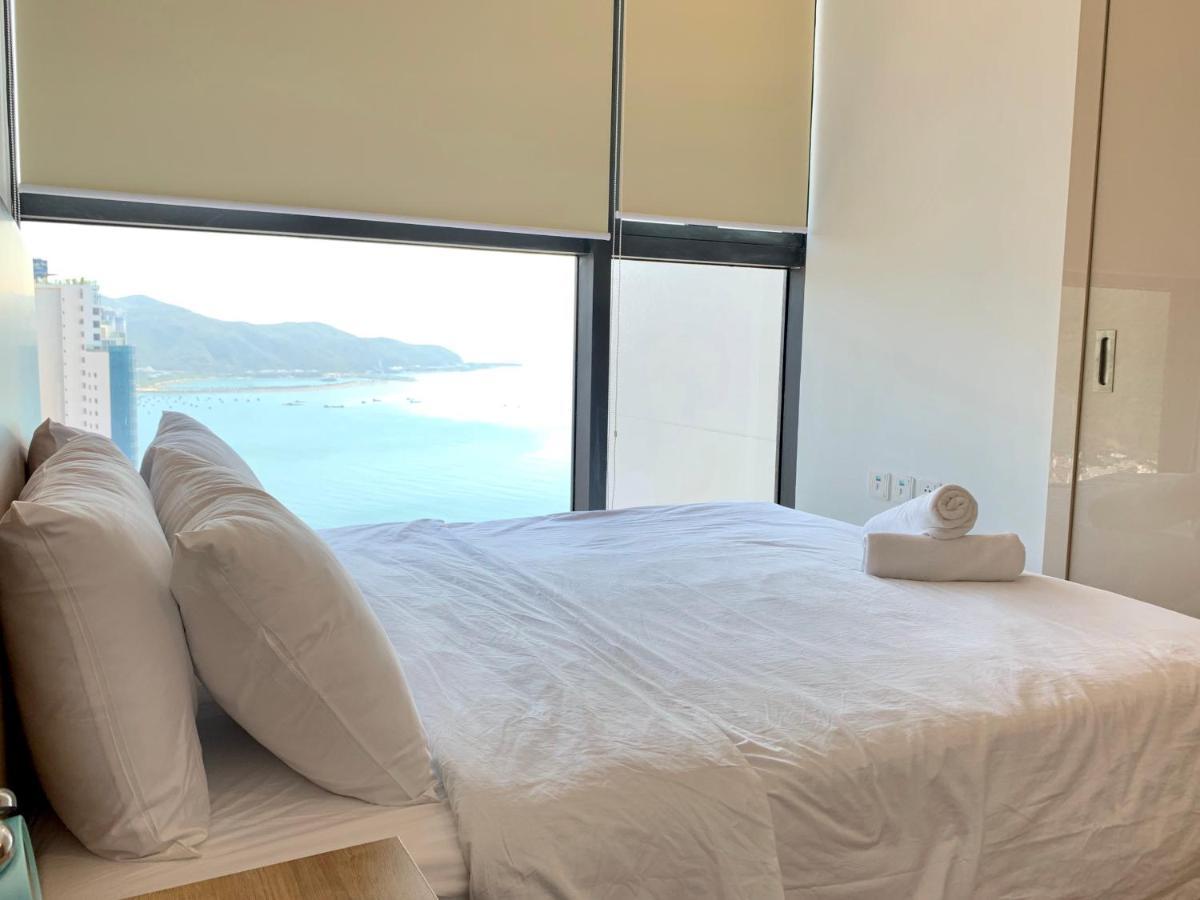 Wise Scenia Bay *