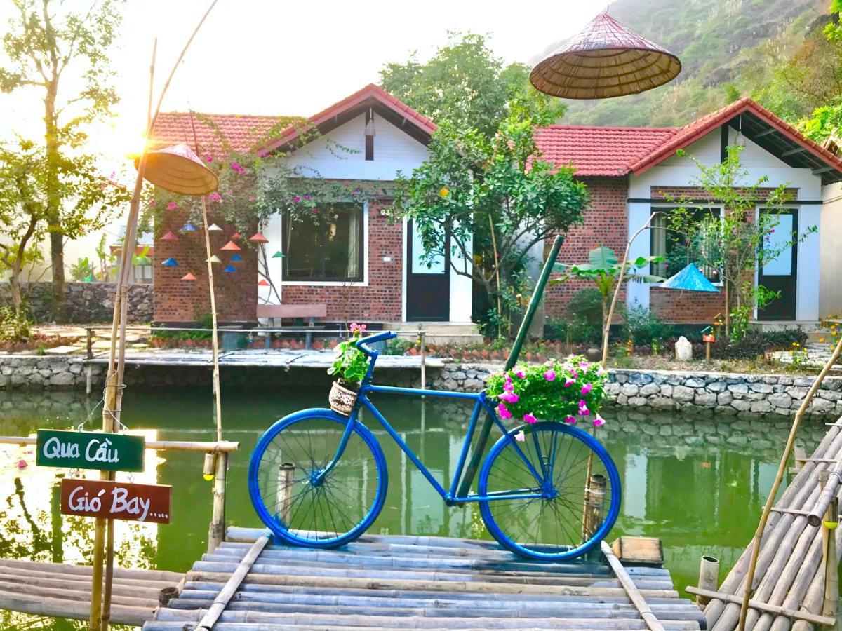 Hang Mua Family Homestay *