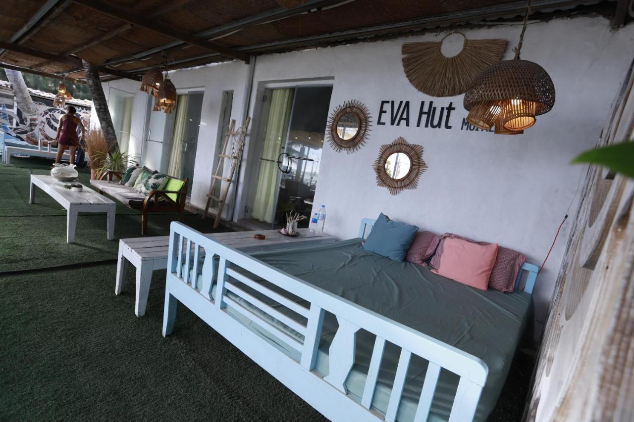 Eva Hut *