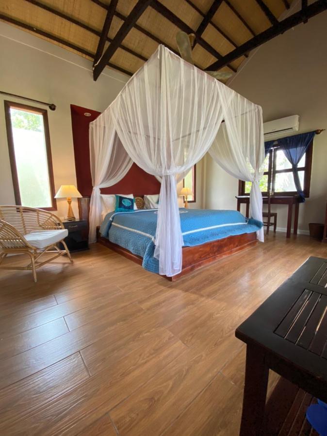 Mai House Hotel