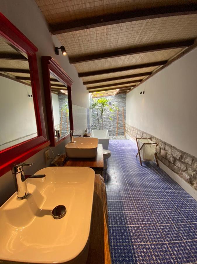 Hotel Mai House