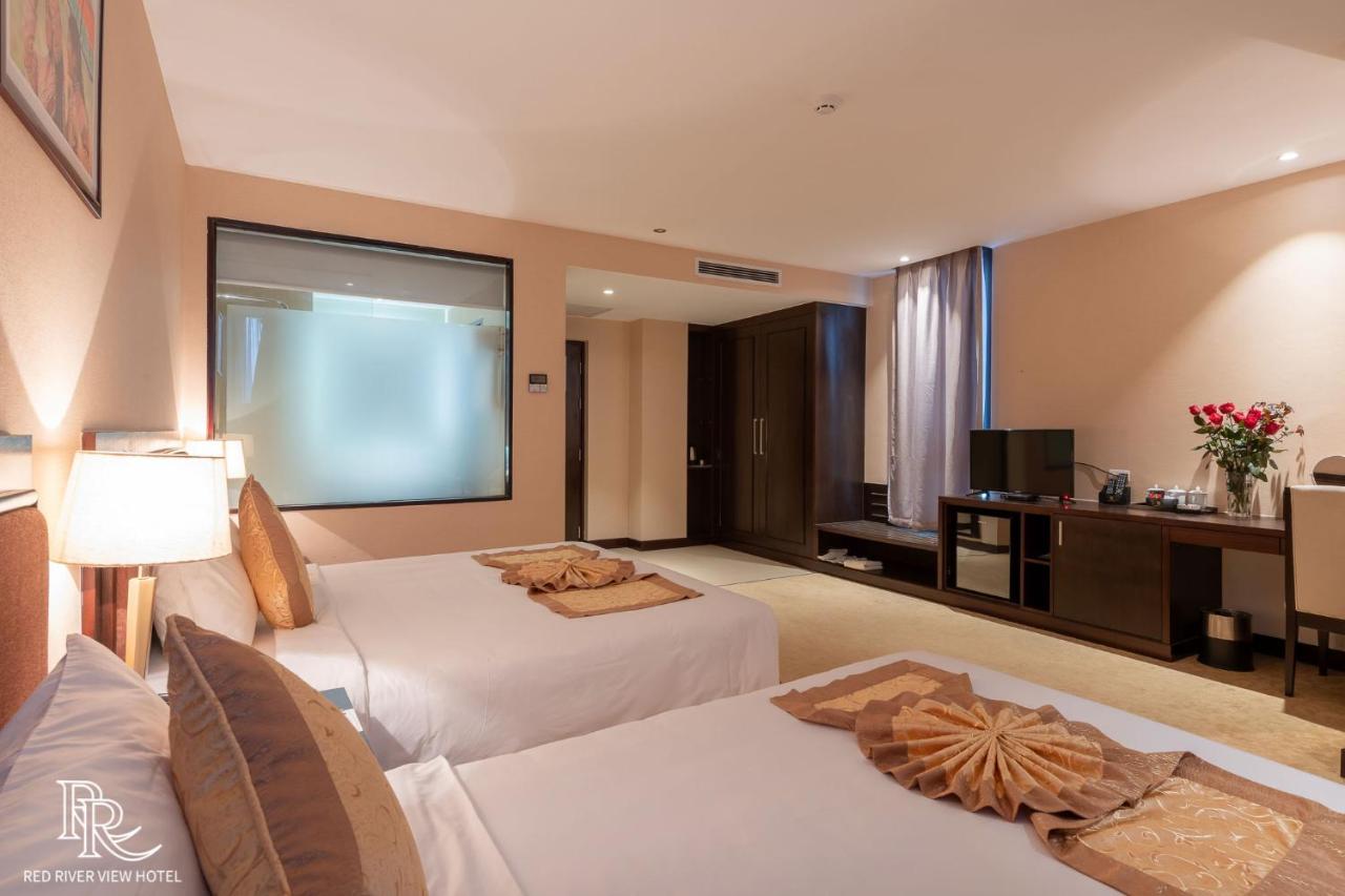 Red River View 3*