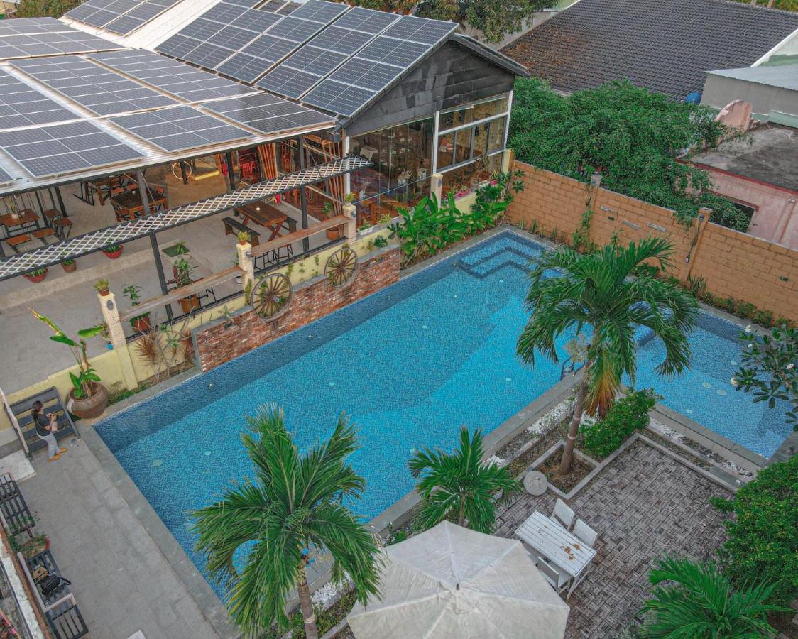 Hotel Village 2*
