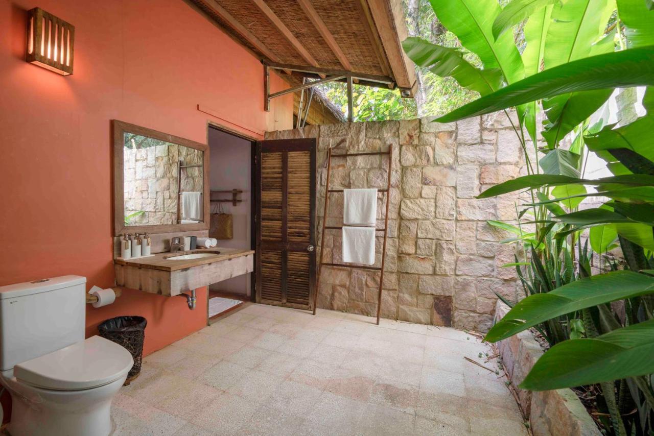 Mango Bay 3*