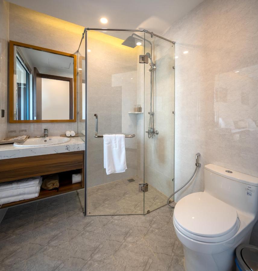 Avenis 3* Đà Nẵng
