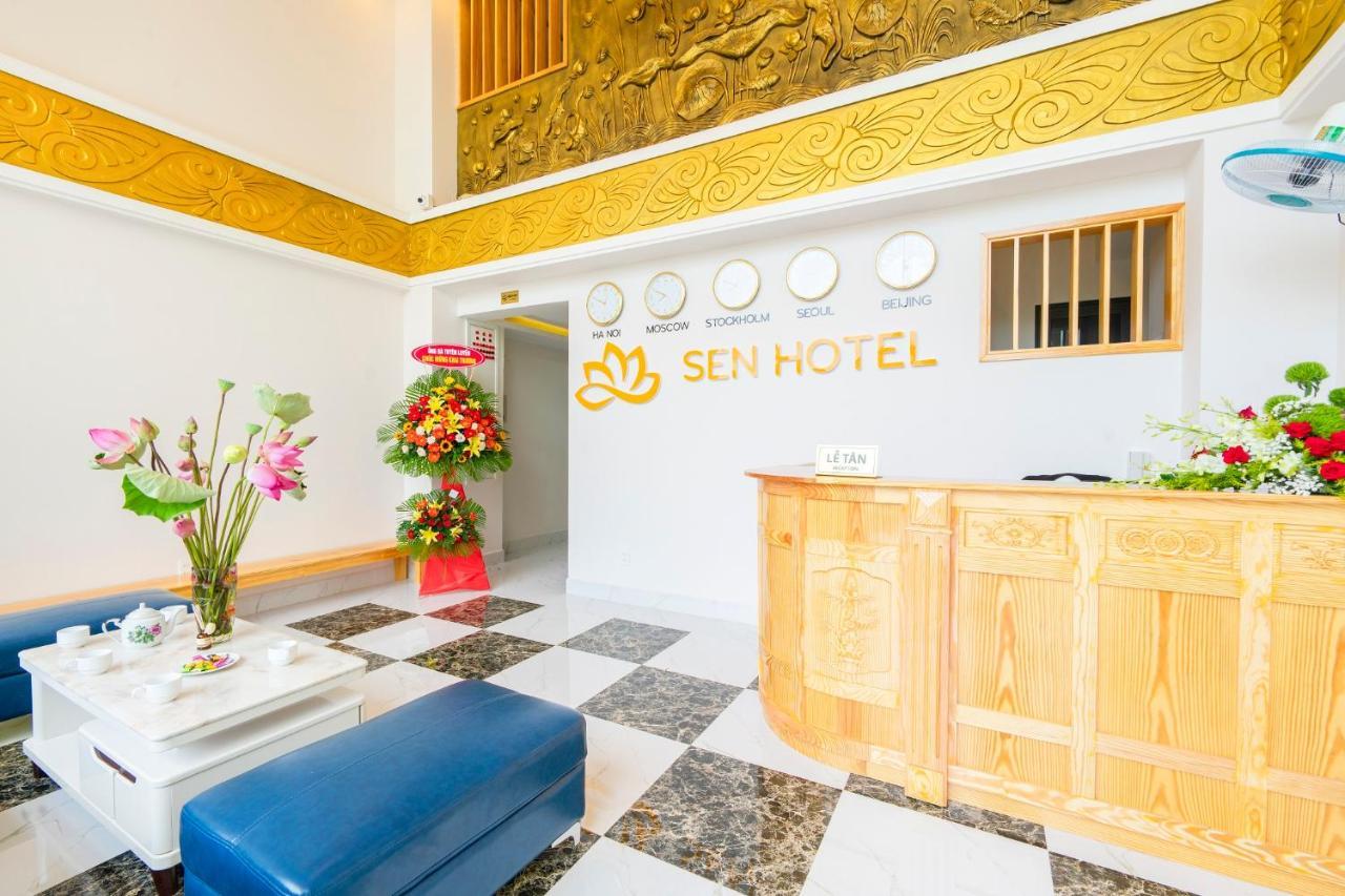 Sen Khách sạn 3*