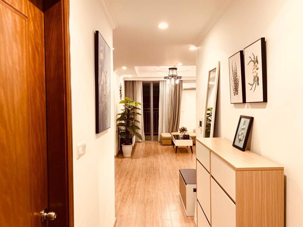 Căn hộ Bom Homes- Vinhomes Times City- Service *