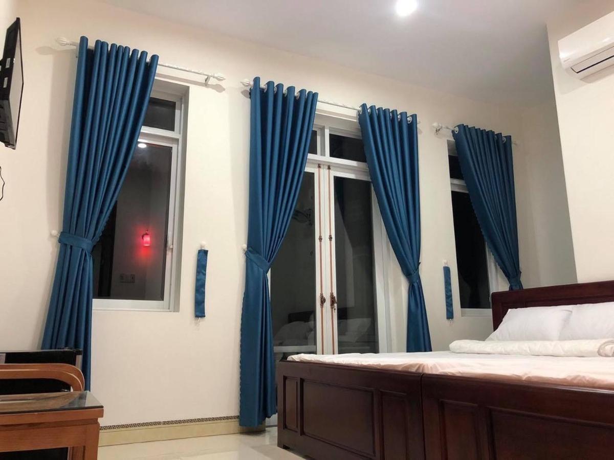 Khách sạn Diễm My