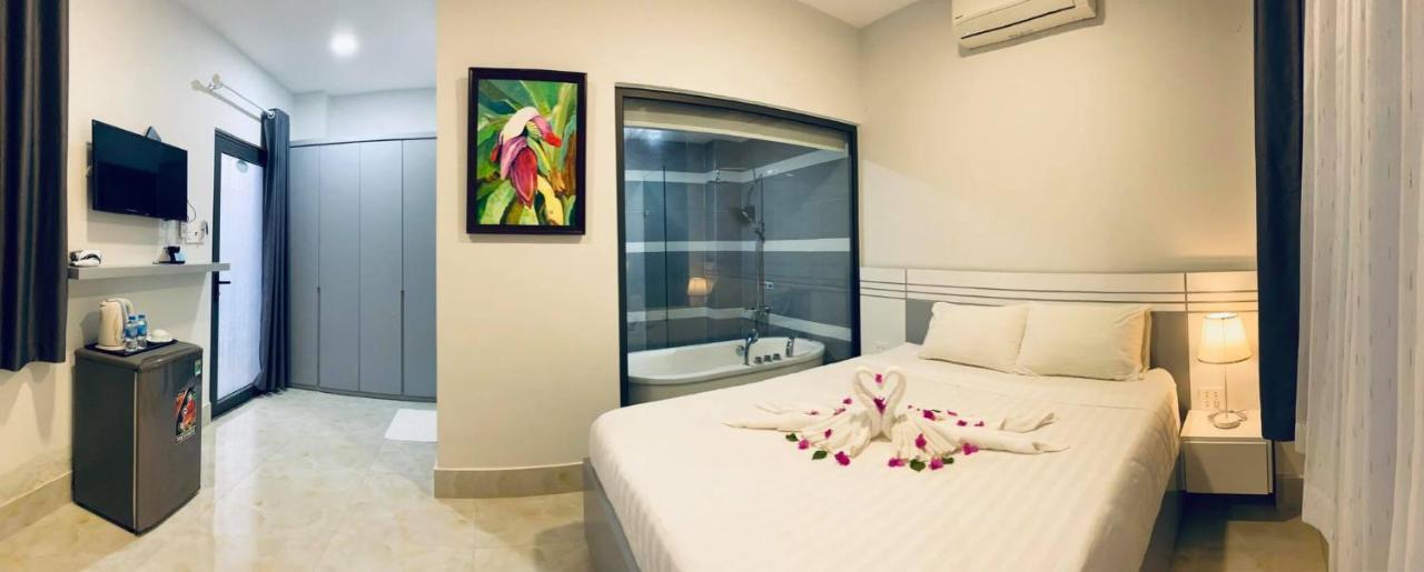 Vivian Hotel 2*