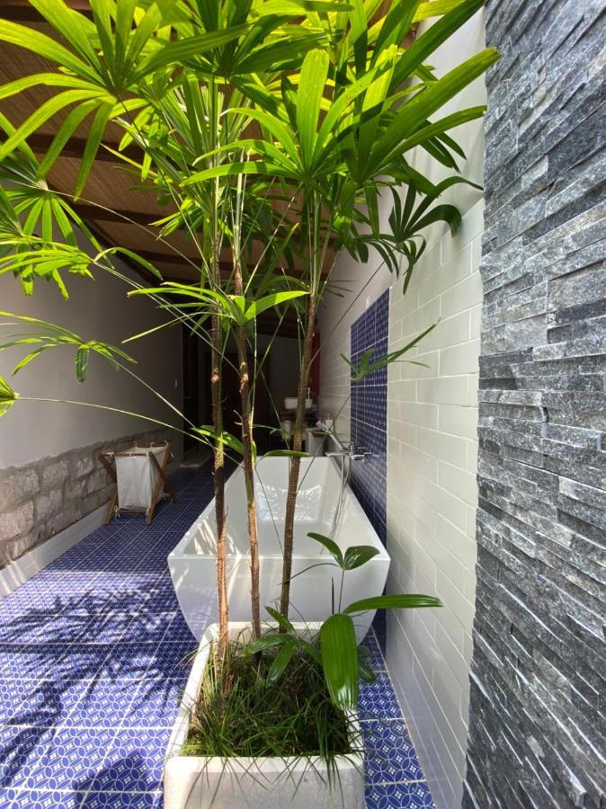 Mai House