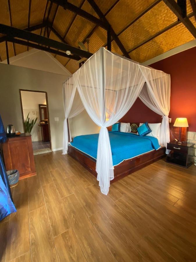 Mai House 3*