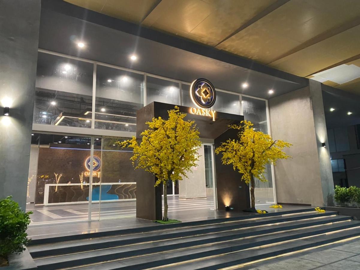 The Grand Condotel Apartment *