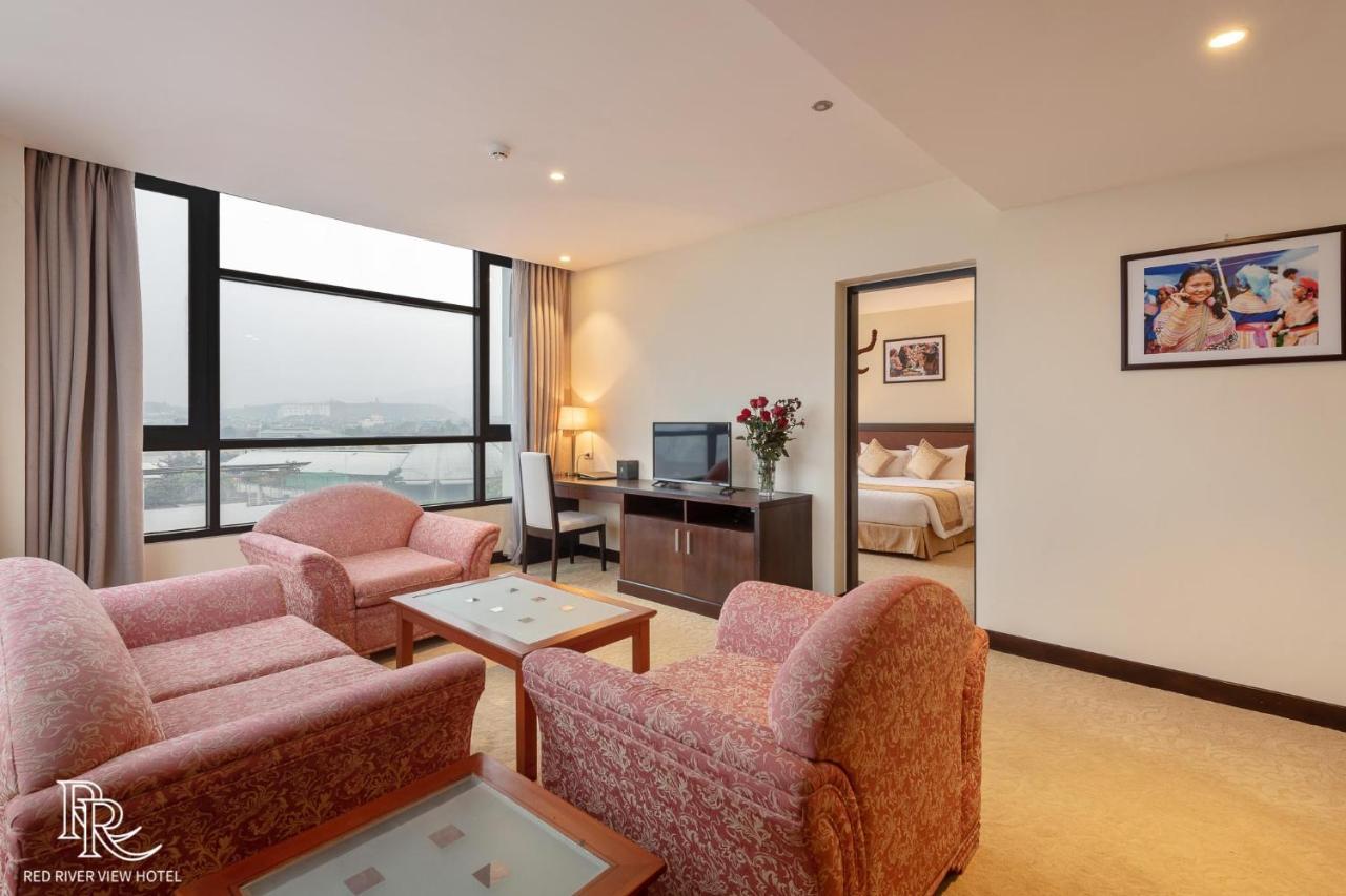 Red River View 3*